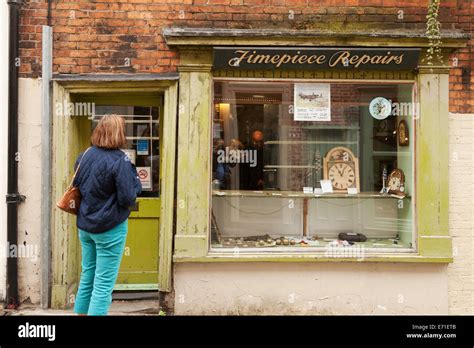 lincoln watch repair shops.